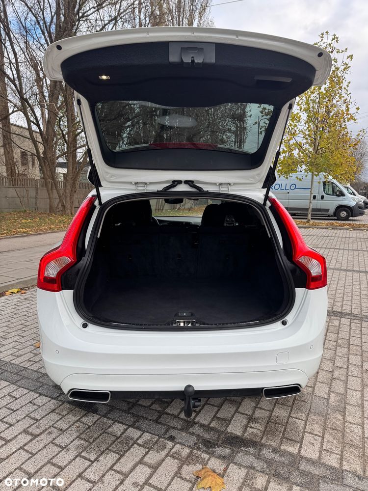 Volvo V60 D4 Drive-E Momentum - 8