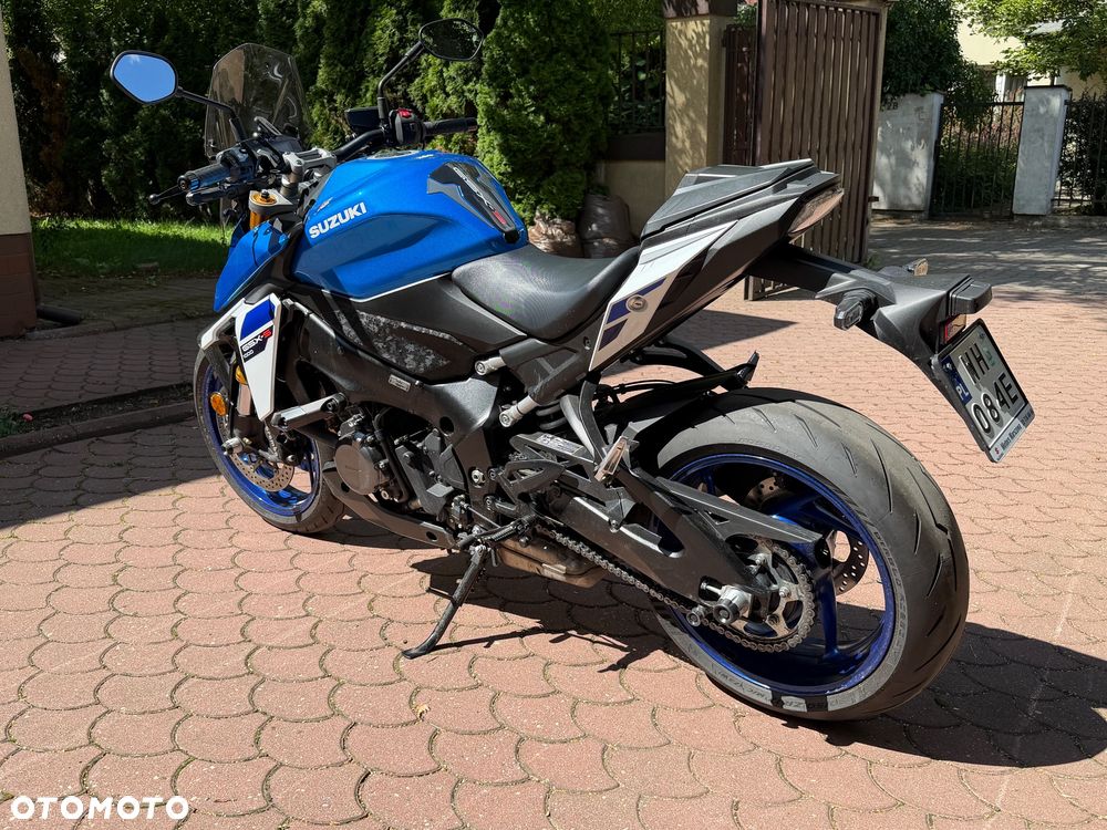 Suzuki GSX 1000 - 4