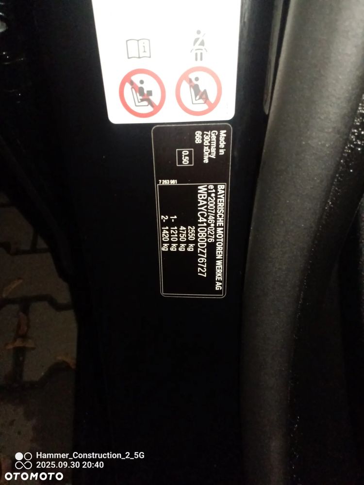 BMW Seria 7 730d xDrive - 33