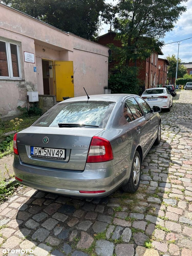 Skoda Octavia 2.0 TDI DPF Ambition DSG - 3