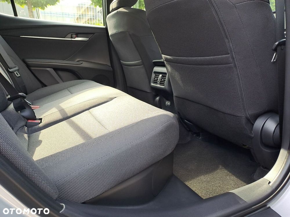 Toyota Camry - 29