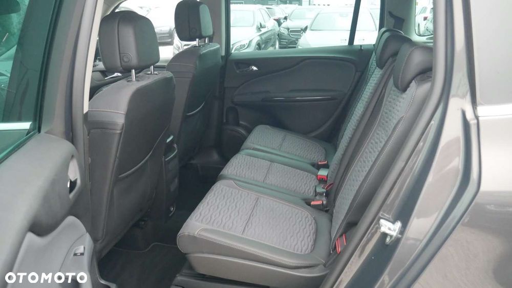 Opel Zafira - 14