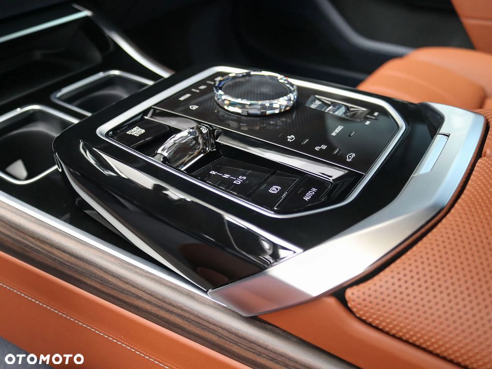 BMW Seria 7 750e PHEV xDrive M Sport sport - 18