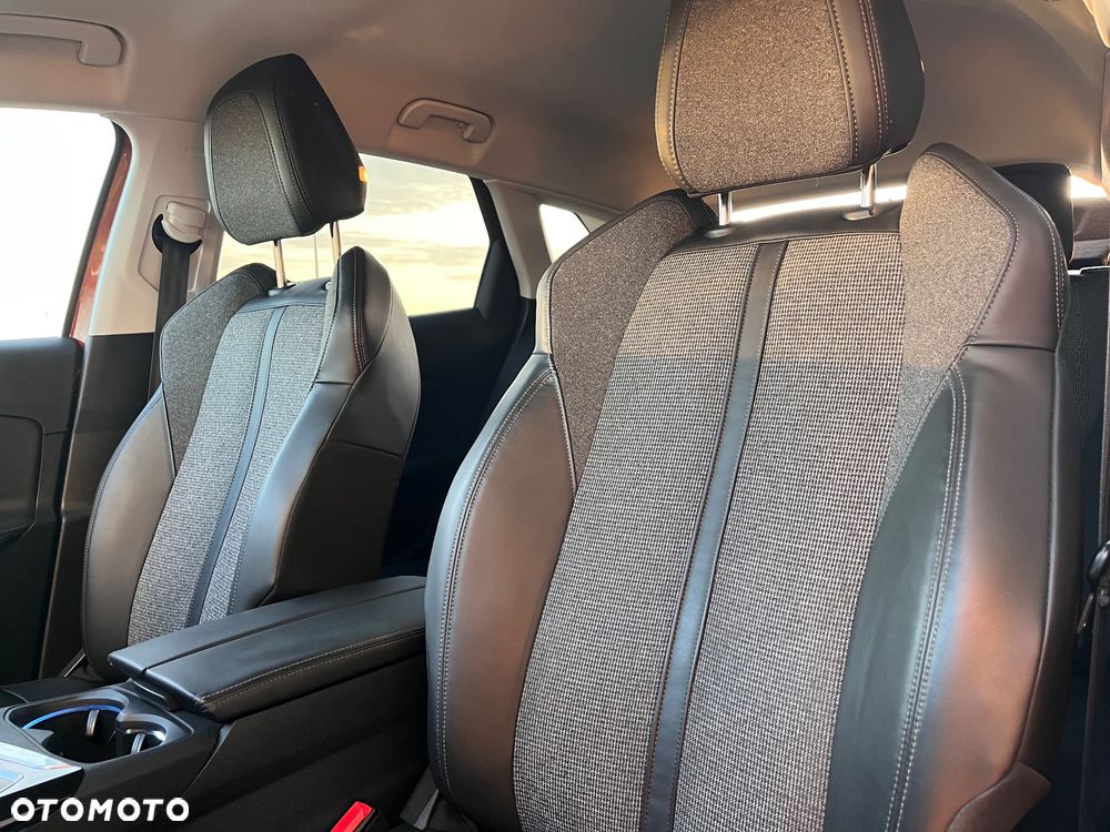 Peugeot 3008 BlueHDi 120 Stop & Start Allure - 25