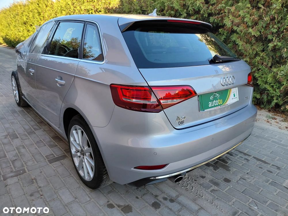 Audi A3 Sportback - 1