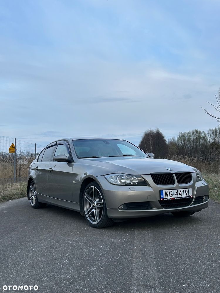 BMW Seria 3 320i Edition Sport - 8