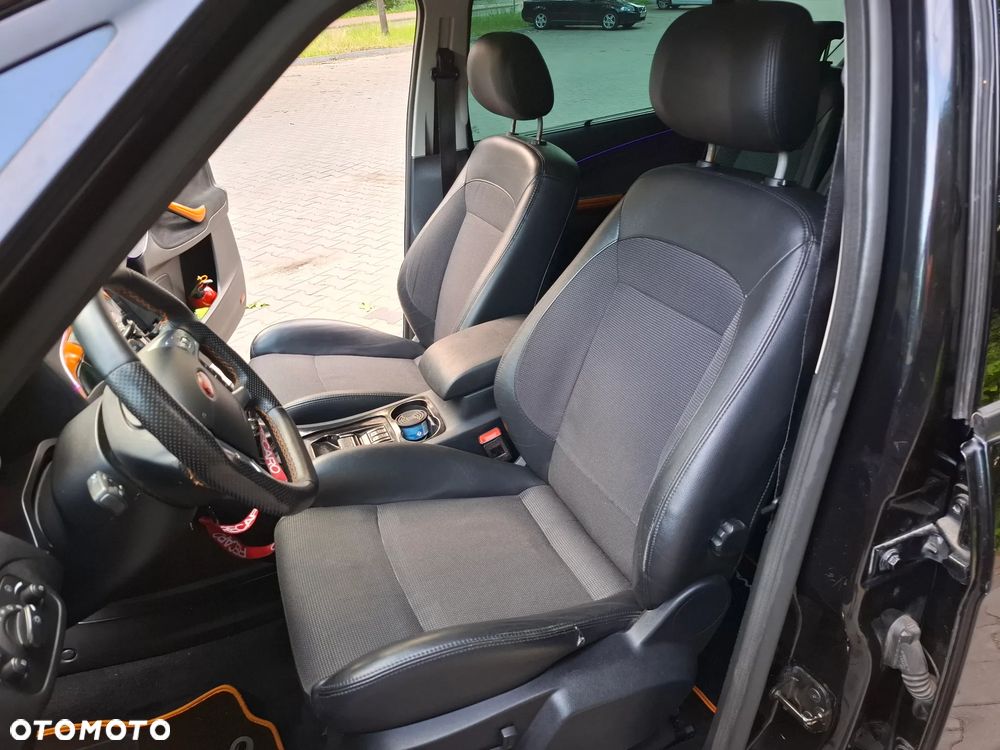 Ford S-Max - 36