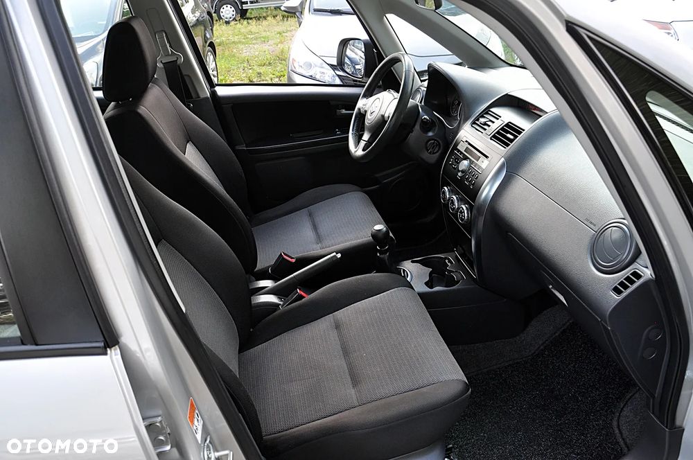 Suzuki SX4 1.6 GS/Premium - 23