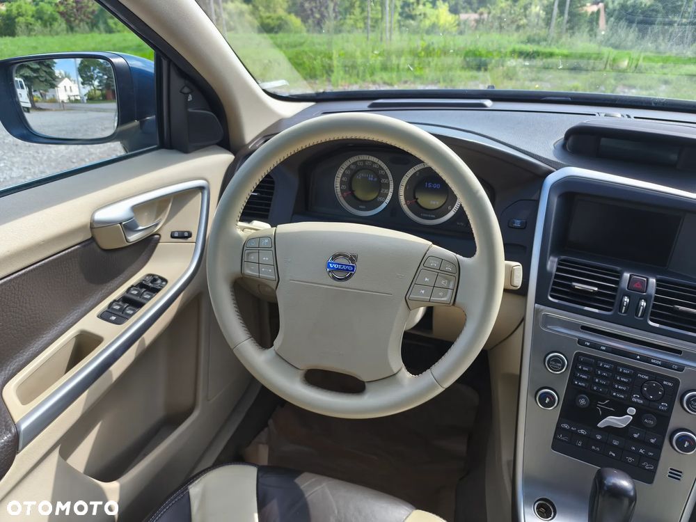 Volvo XC 60 2.4D AWD Summum - 22