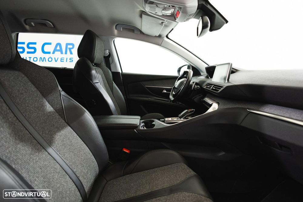 Peugeot 5008 1.2 PureTech Allure EAT8 - 30