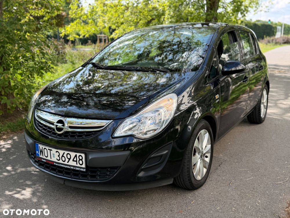 Opel Corsa 1.4 Cosmo - 1