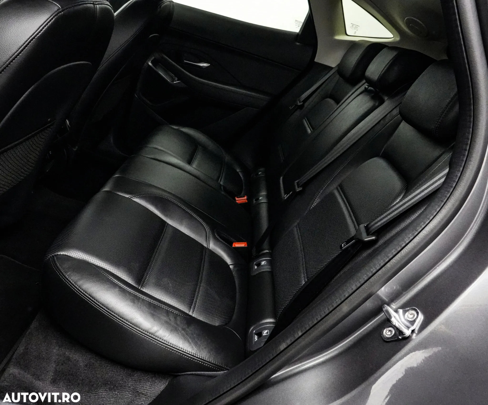 Jaguar E-Pace D150 AWD S - 16