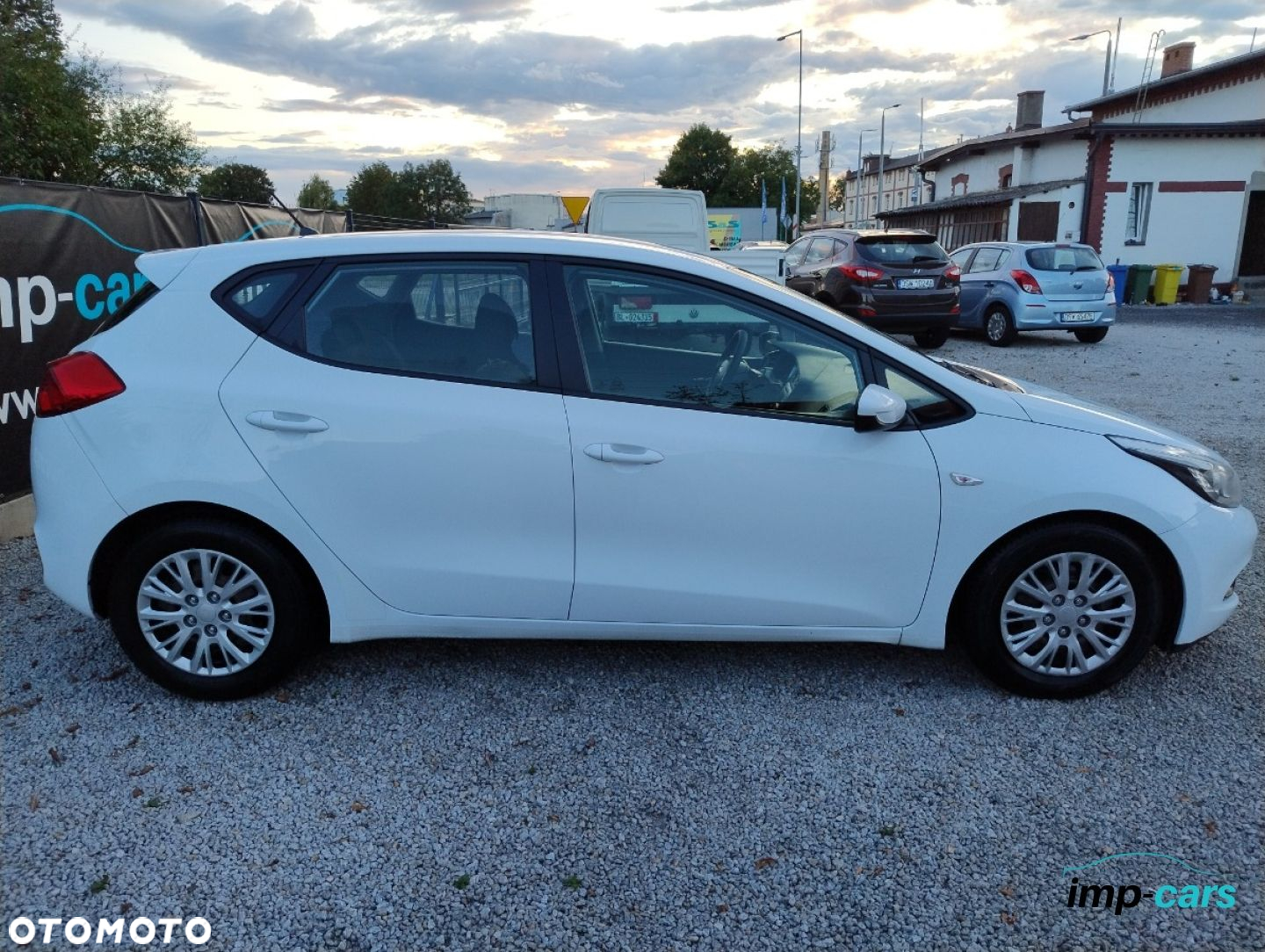 Kia Ceed - 14