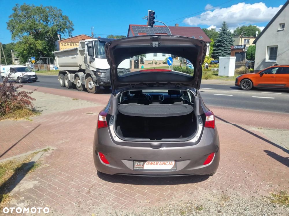 Hyundai i30 1.4 Comfort - 8