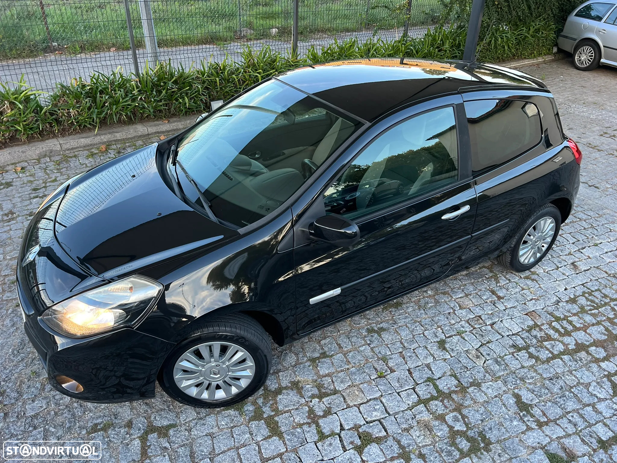 Renault Clio 1.2 16V GT 130g - 10