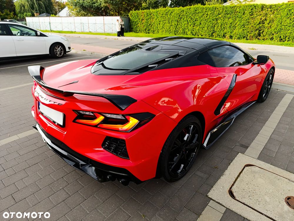 Chevrolet Corvette - 12