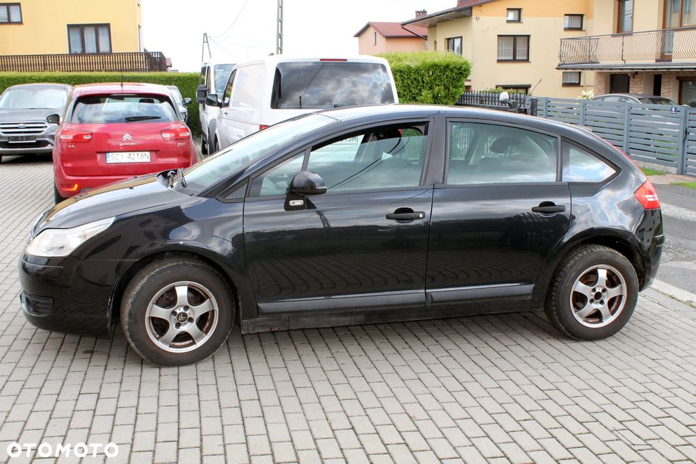 Citroën C4 1.4 16V Style - 6