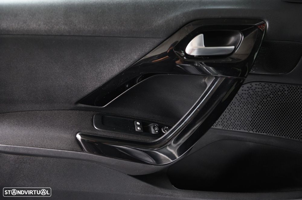 Peugeot 208 1.2 PureTech Style - 22