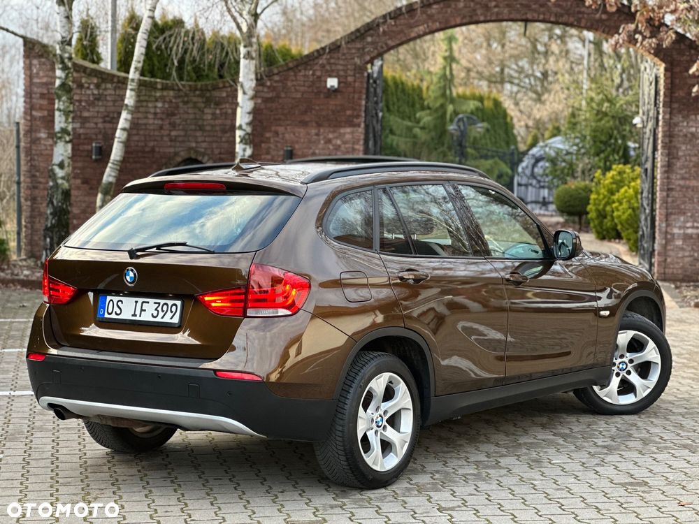 BMW X1 sDrive18i Sport Line - 16