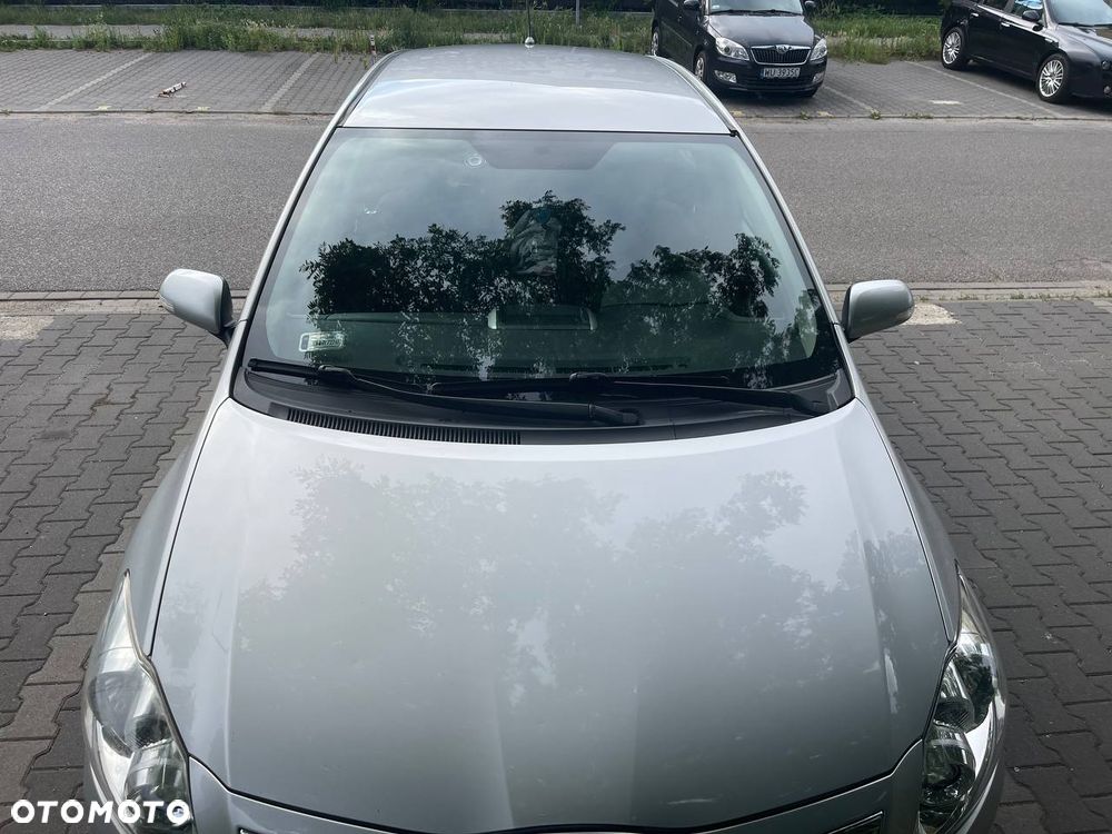 Toyota Auris - 11