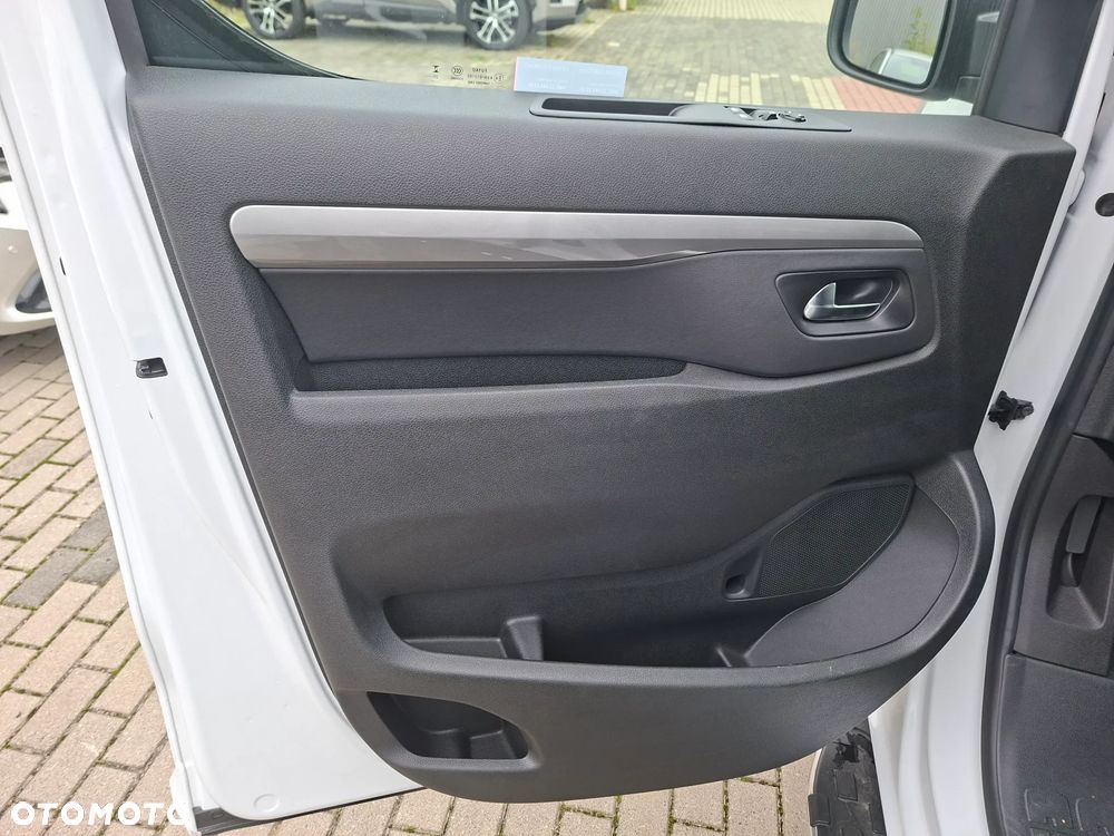 Toyota Proace Verso 2.2 D4-D Long Business - 16