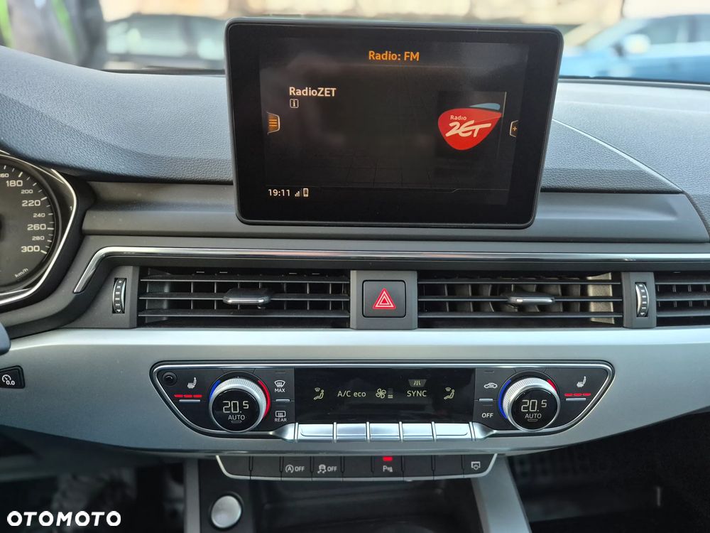Audi A4 Limousine - 17