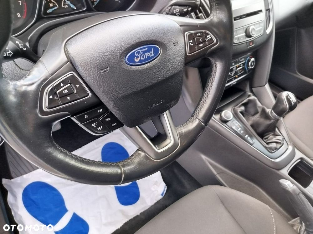 Ford Focus - 15