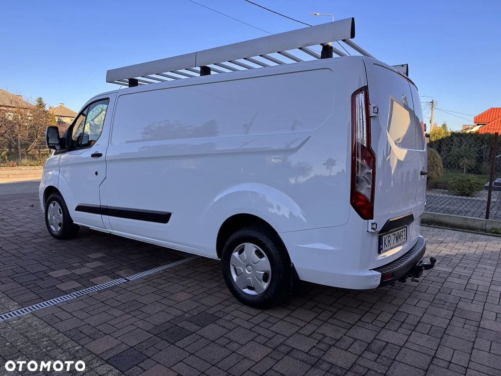 Ford TRANSIT CUSTOM - 23