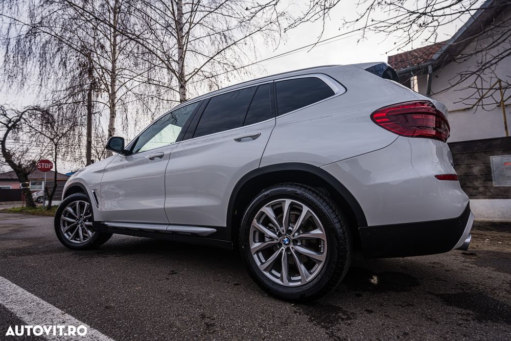 BMW X3 xDrive30i AT Luxury Line - 7