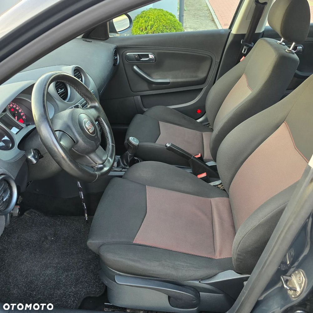 Seat Ibiza 1.4 16V Sport - 12