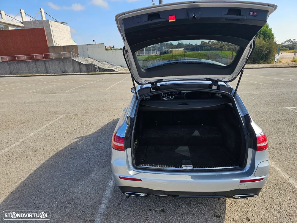 Mercedes-Benz E 300 de 9G-TRONIC AMG Line - 3