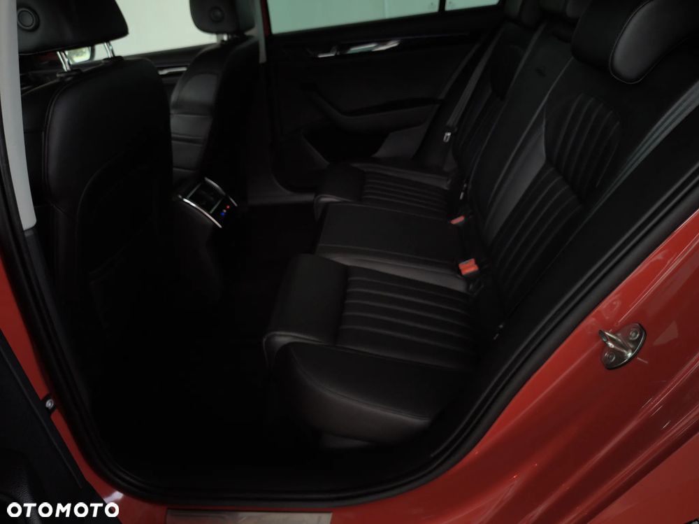 Skoda Superb 2.0 TDI DSG L&K - 16