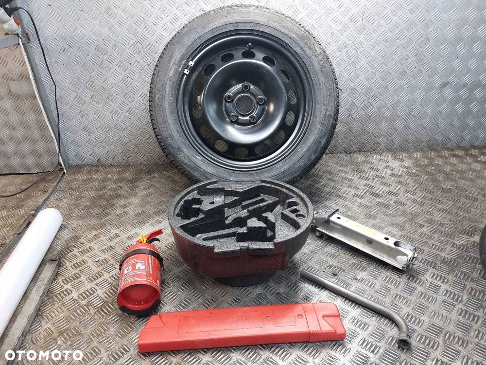 ORGANIZER WKŁAD BAGAŻNIKA + ZAPAS LEWAREK 205/55R16 SKODA OCTAVIA II - 1