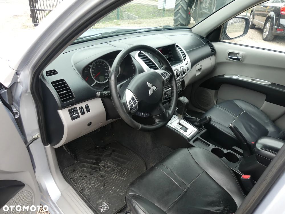 Mitsubishi L200 Pick Up 4x4 Autm DPF Intense Double Cab - 8