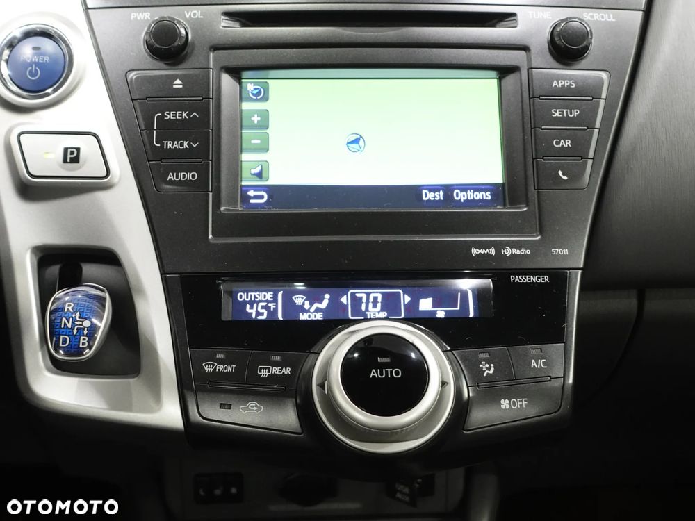 Toyota Prius (Hybrid) - 30