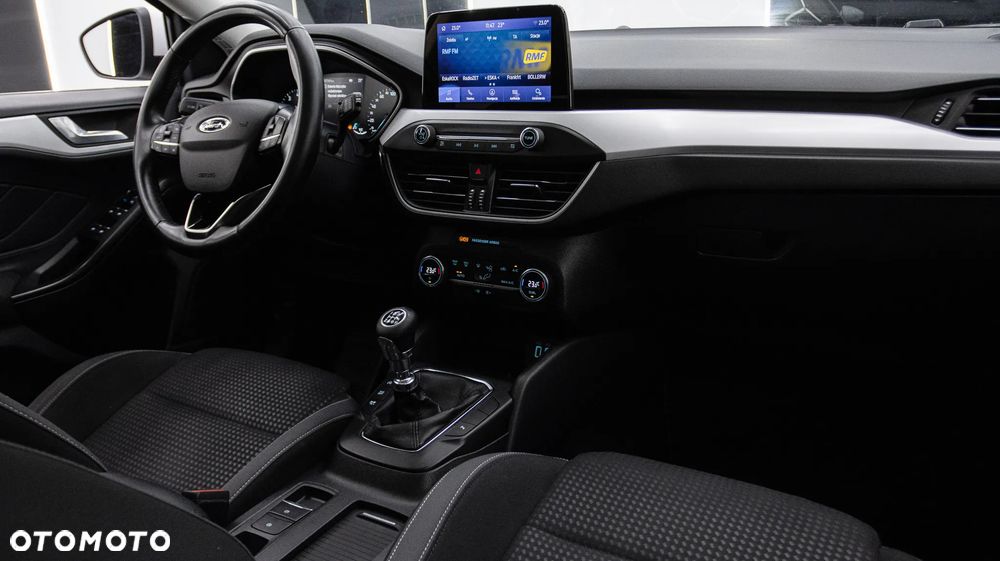 Ford Focus 1.0 EcoBoost Connected - 17