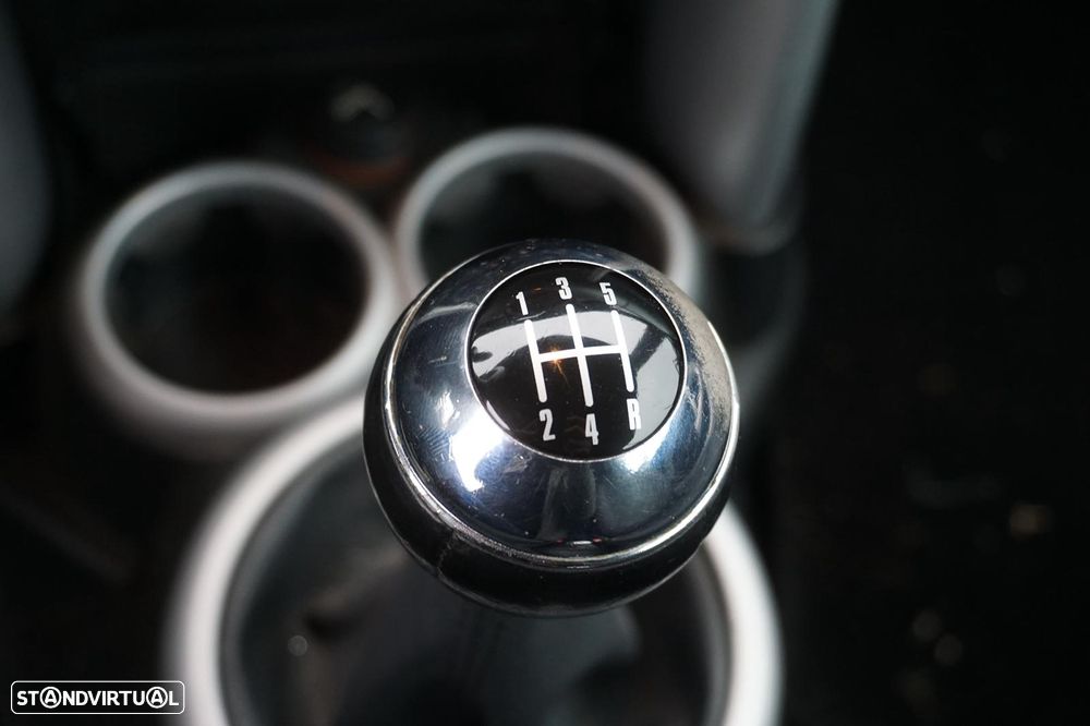 MINI Cabrio Cooper - 11