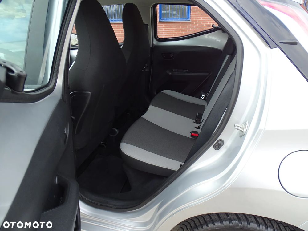 Toyota Aygo 1.0 VVT-i Sprint EU6 - 24