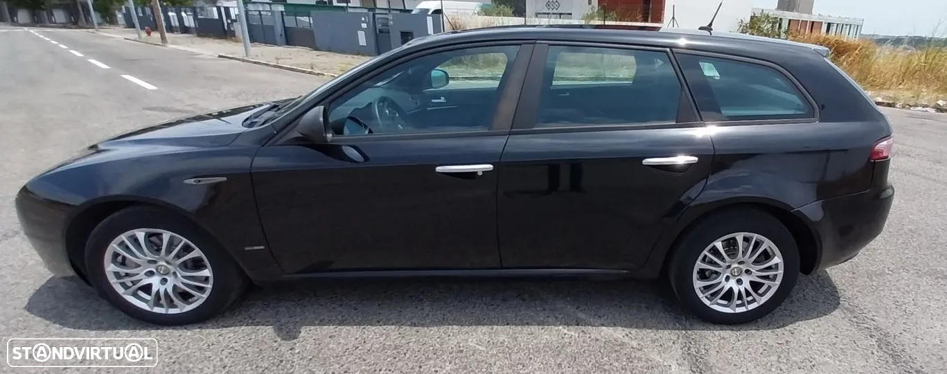 Alfa Romeo 159 Sportwagon 1.9 JTDm 8V Executiva - 43