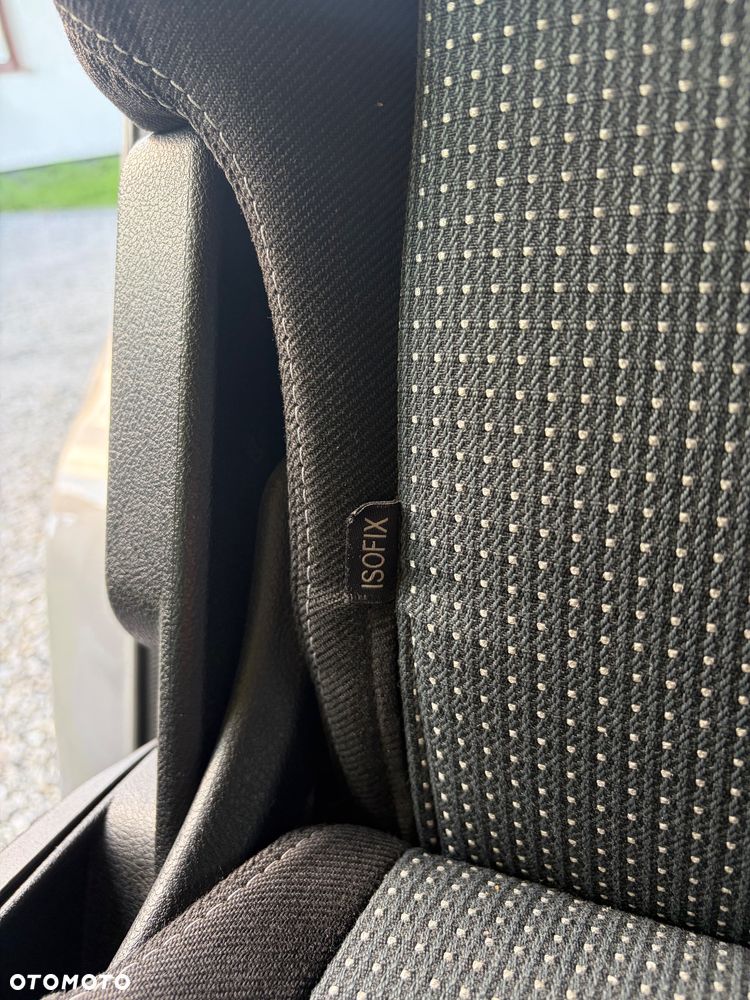 Ford S-Max - 16