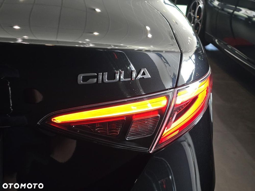 Alfa Romeo Giulia 2.0 Turbo Intensa Q4 - 27