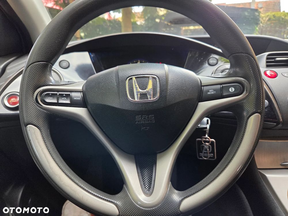 Honda Civic 1.8i-VTEC 50 Jahre Edition - 22