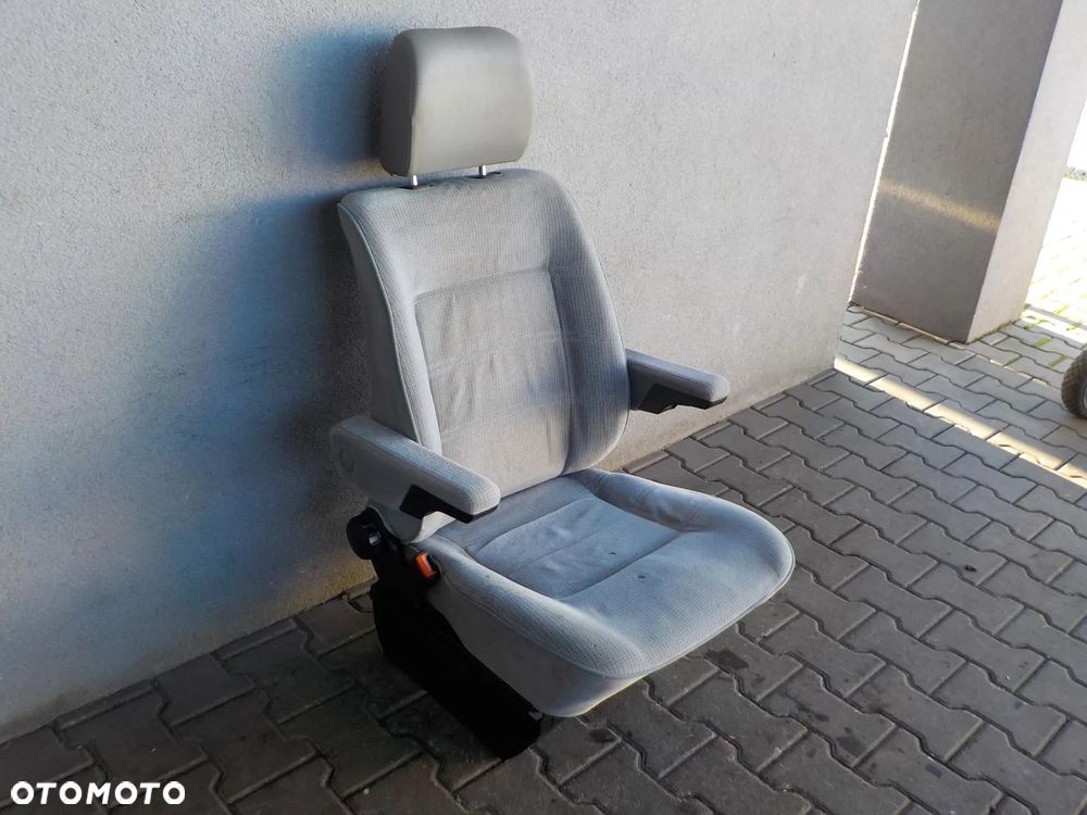 VW T4 FOTEL SIEDZENIE KIEROWCY Z PODŁOKIETNIKAMI - 5