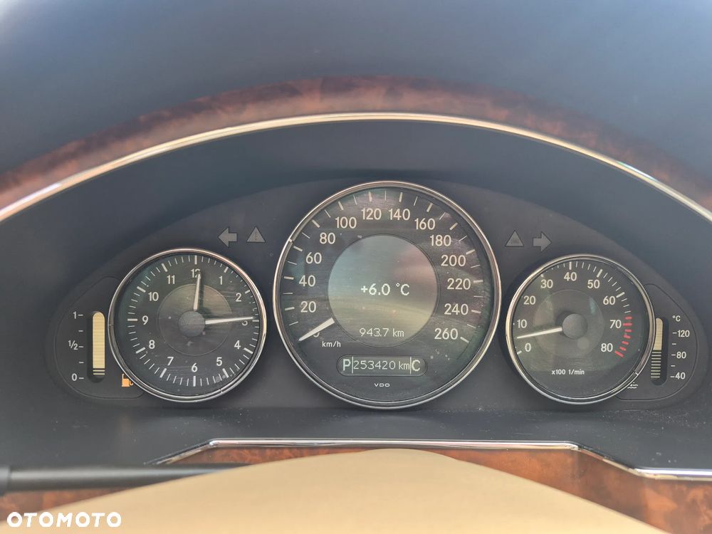 Mercedes-Benz CLS - 22