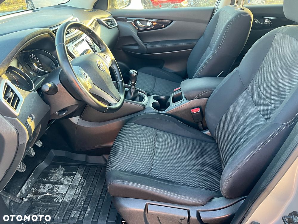 Nissan Qashqai 1.5 dCi Visia - 6