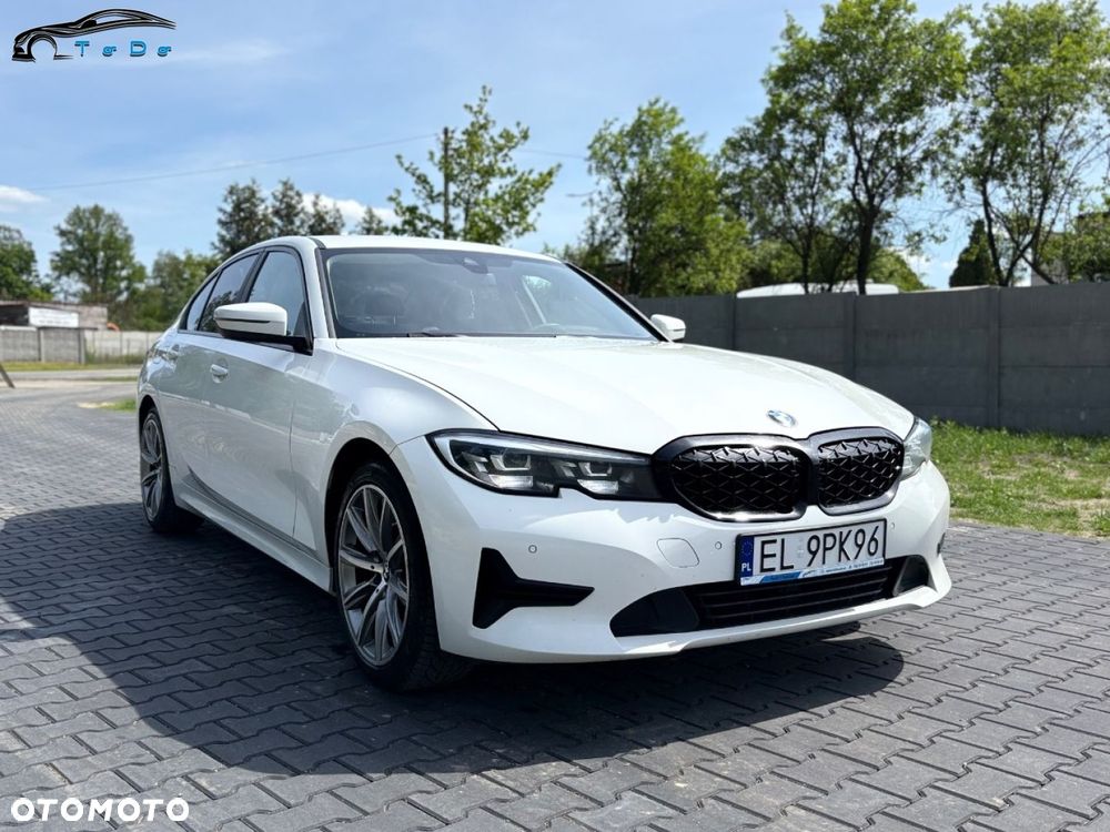 BMW Seria 3 318d Luxury Line - 9