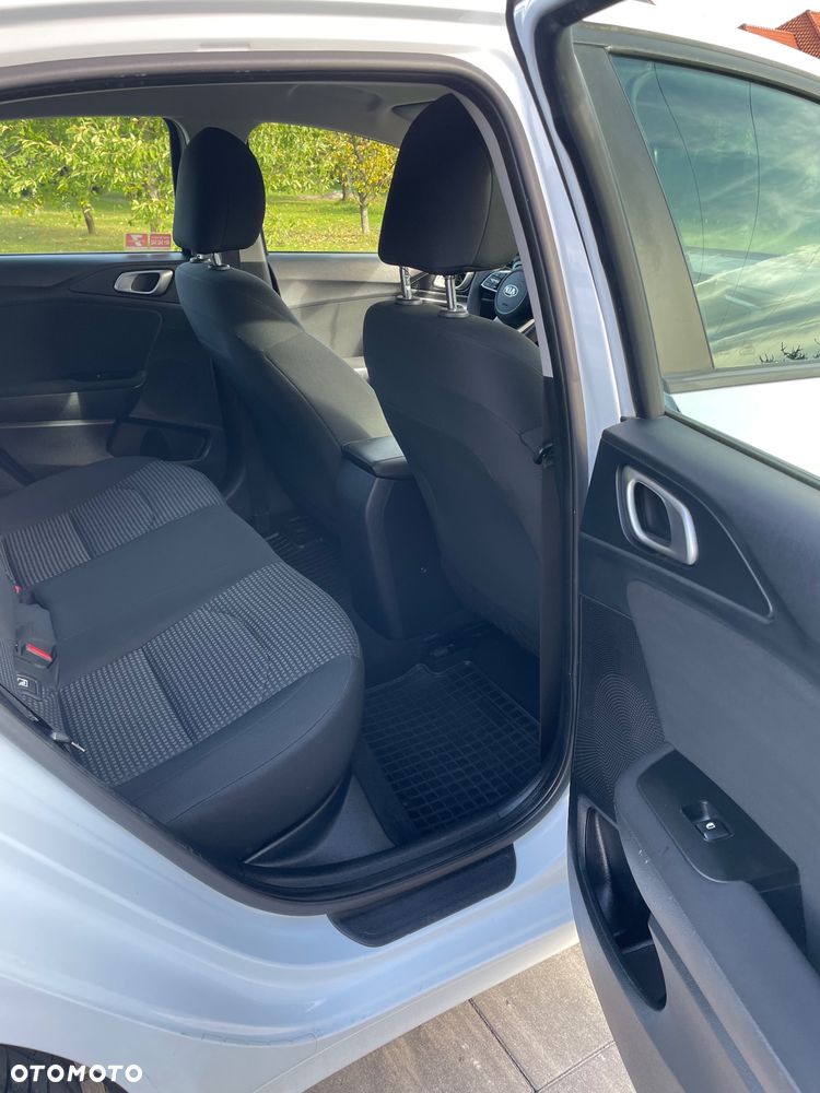 Kia Ceed 1.6 CRDi SCR L Business Line - 17