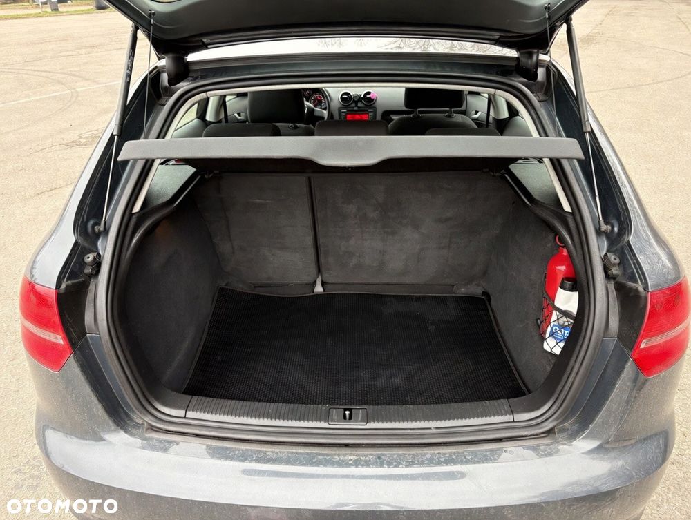 Audi A3 Sportback - 12