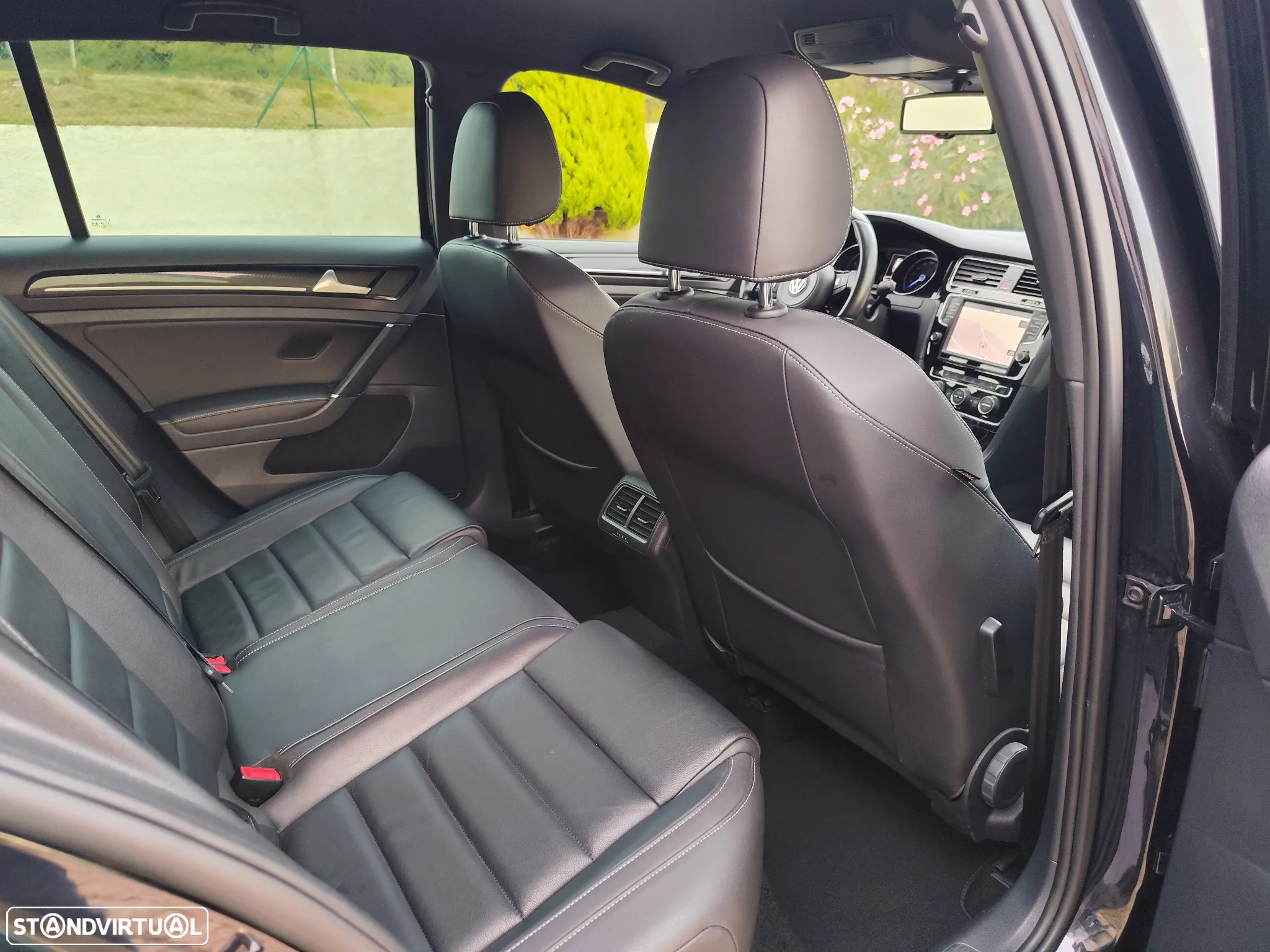 VW Golf 2.0 TSi R DSG - 9