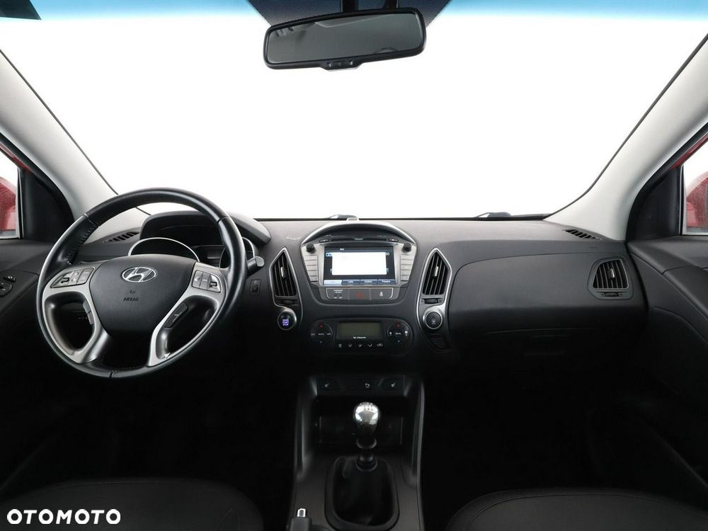 Hyundai ix35 1.6 2WD Fifa World Cup Edition - 16